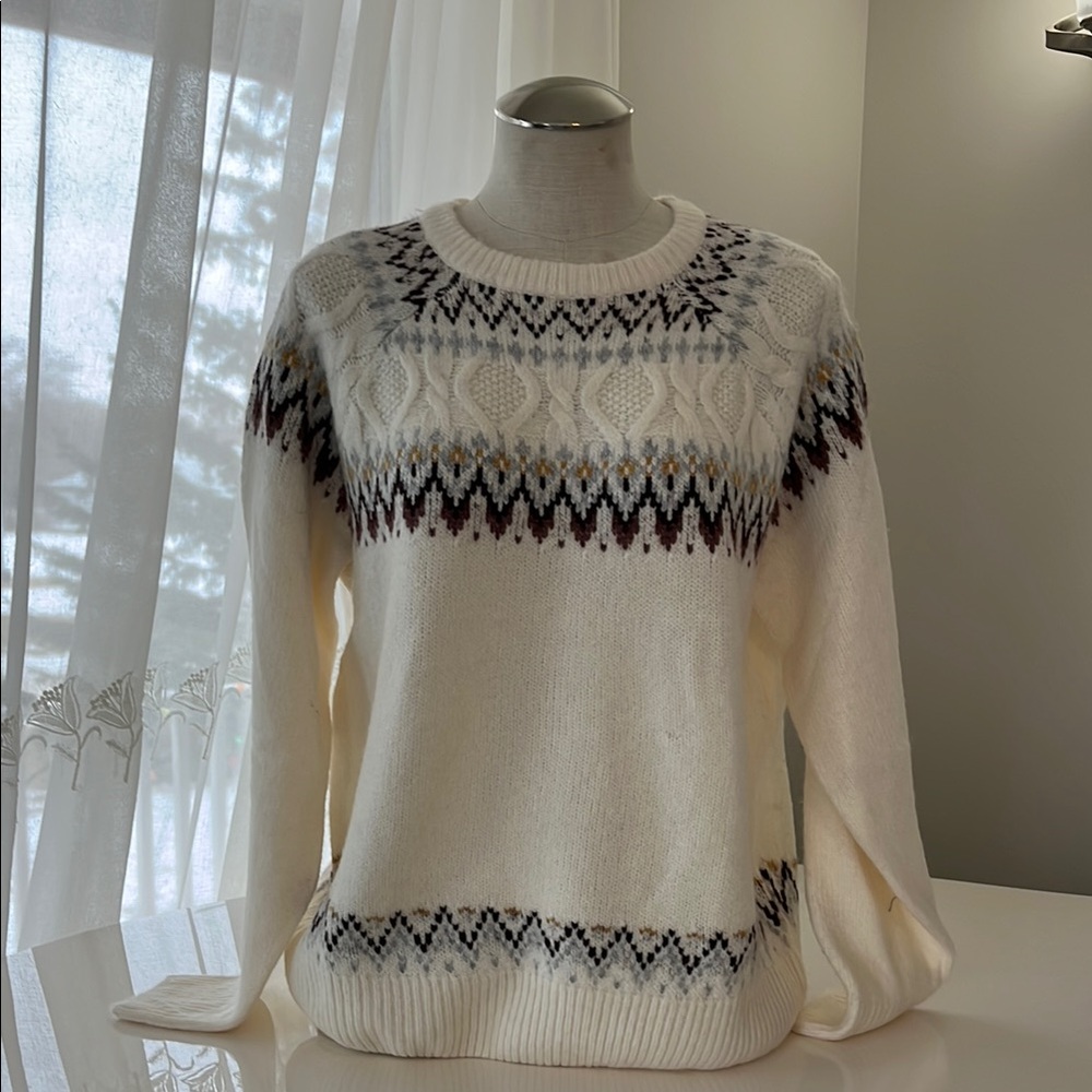 NWT Wind river argyle cable knit sweater size lg